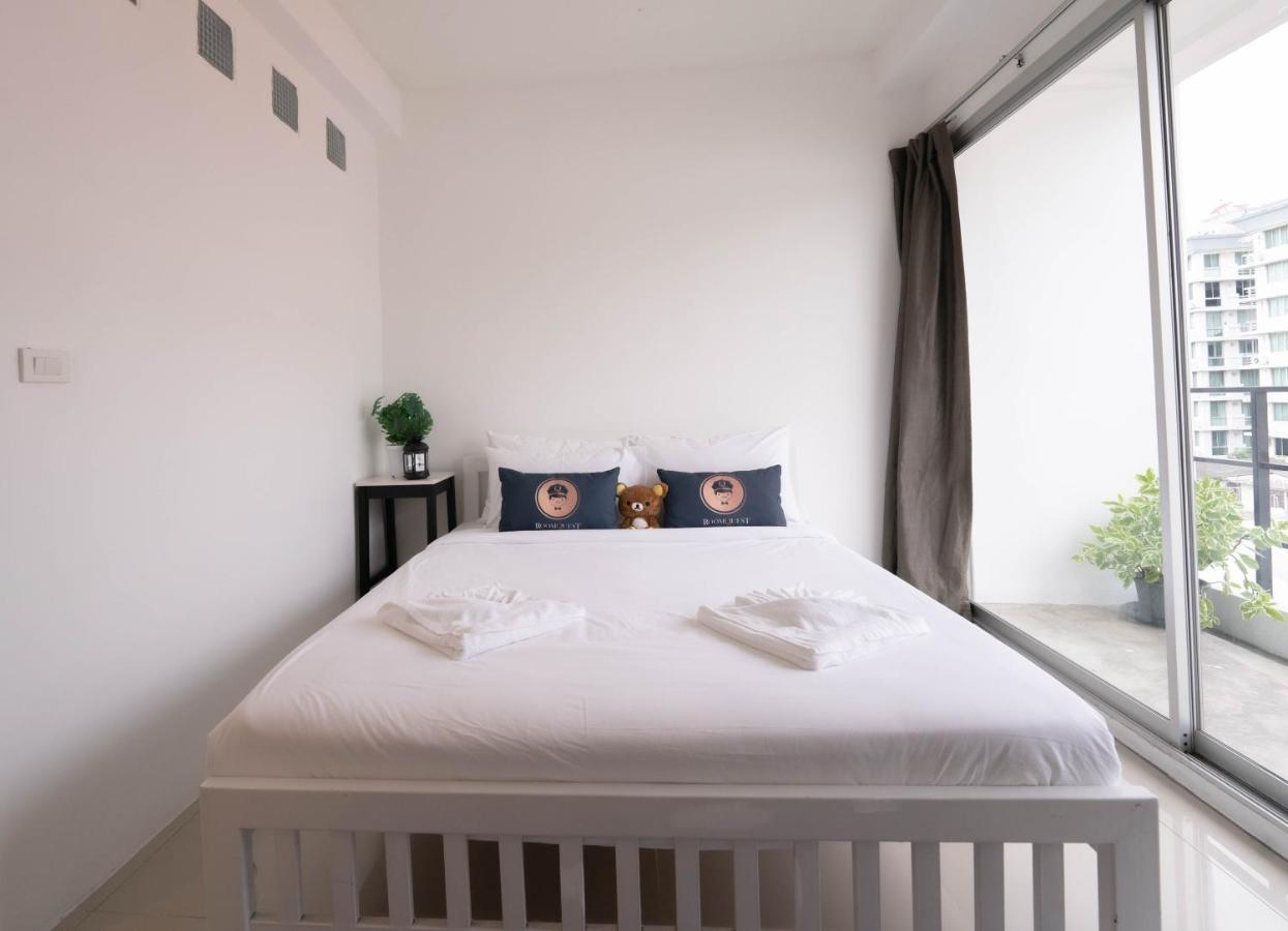 Roomquest Bangkok Sukhumvit 50 Buitenkant foto